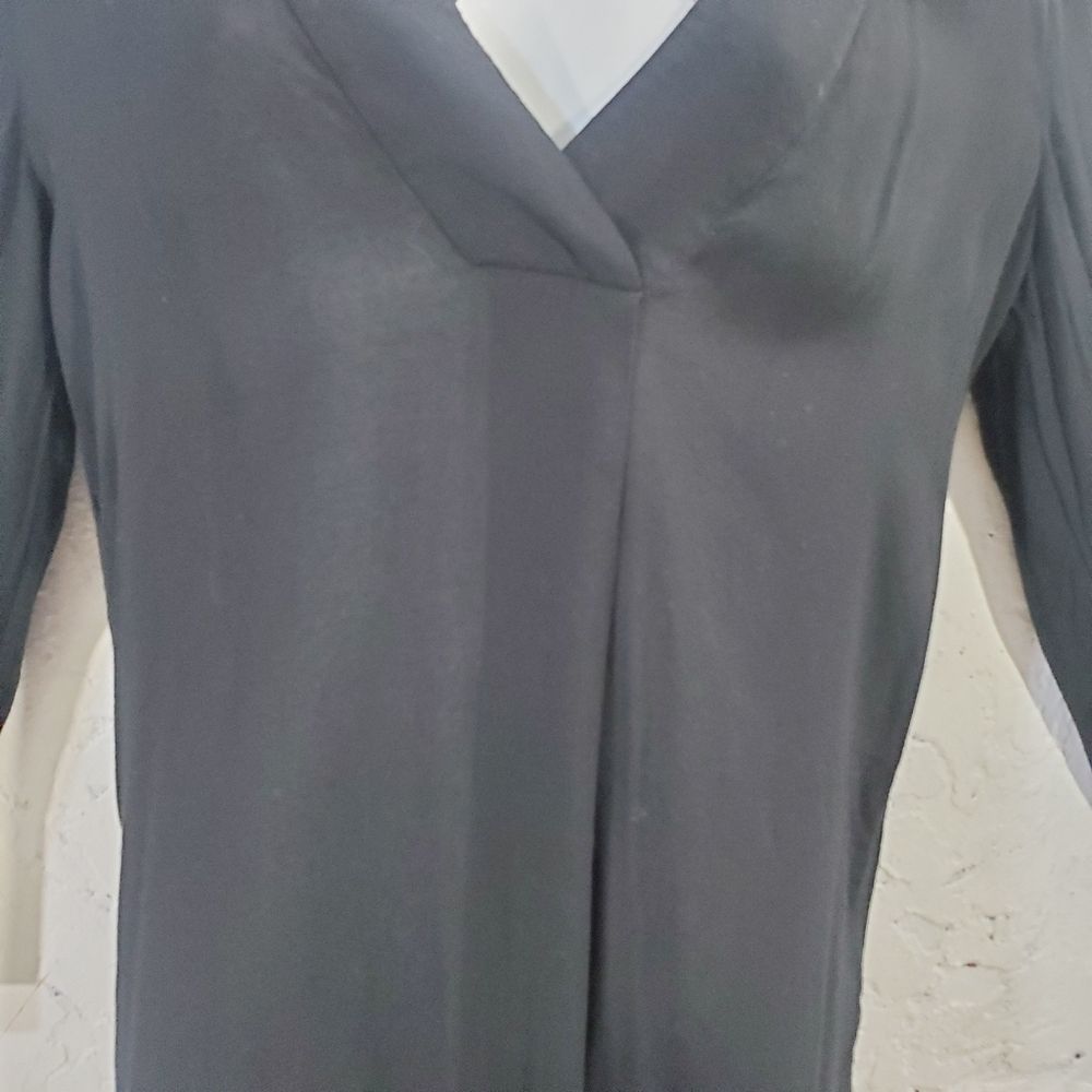 Vince  sheer  V neck Long sleeve  solid black silky blouse size  small - Picture 7 of 15
